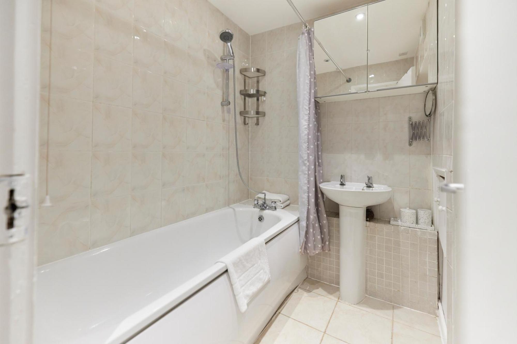 לונדון The Kennington Park Crib - Lovely 2Bdr Flat With Garden מראה חיצוני תמונה